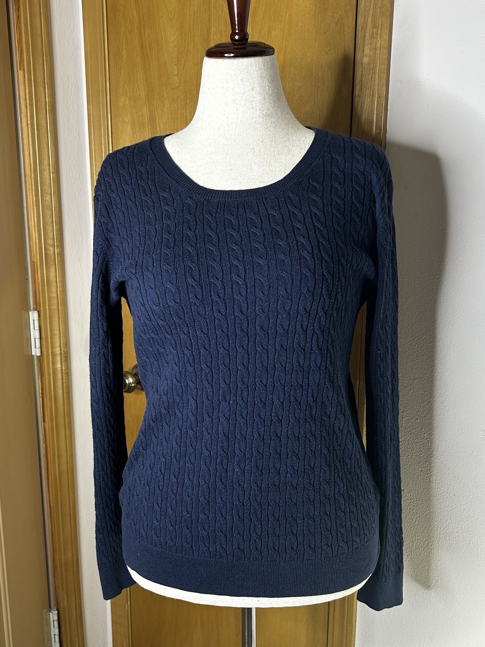 Amazon Essentials Navy Cable Knit Crewneck Sweater - Women